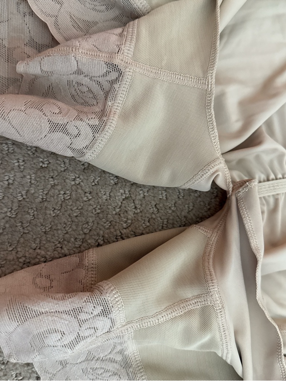 Colombian Faja Shapewear High-Waist Lace Trim Control Shorts - Cream - Picture 2 of 5